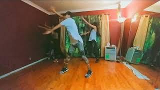 The middle choreography by Golffy Visavasompop