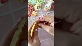 Learn how to make a Fabric Yo-Yo or a Suffolk puff!