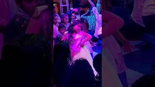 #shorts #shortsvideo #short #viralvideo #viralgirlvedio #vanshikahapur #vanshika #weddingdancevideo