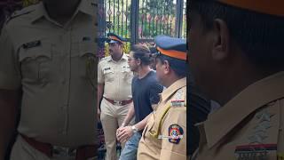 #shahrukh_khan #gaurikhan & his family At Voting in Bandra ️ #suhanakhan #aryankhan #viral #shorts