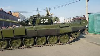  БОЕВОЙ ТАНК Т-72  Запуск двигателя 