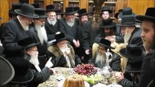 Skver Rebbe Visiting The Satmar Rebbe - Kislev 5777