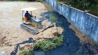 New Project!! Skillful Bulldozer Operator Try Hard Pushing Soil Filling Into Mud Pond & 5ton Truck.