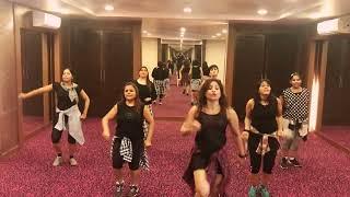 GULABI 2.0 | Zumba workout | Noor |