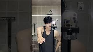 【Tik Tok】男體育生 | 變裝 | 肌肉 | 腹肌 | 帥哥 | 運動系 | 腹肌 | Douyin