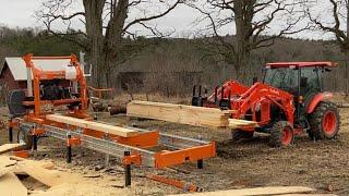 Cutting lumber on the Norwood HD36V2