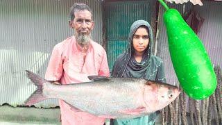 মা‌ আজ বা‌ড়ি‌তে আসায় বাজার থে‌কে বড় দে‌খে সিলভর কার্প মাছ আনলাম