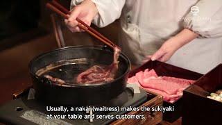 Learn from the master chef how to eat -SUKIYAKI-