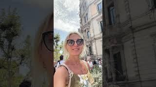 испанцы пьют в обед алкоголь и возвращаются в офис работать #испания #барселона