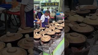 Malaysia's popular claypot chicken rice
