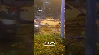 Powerful storm sends scooters flying in Guiyang