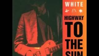 Snowy White - Highway To The Sun