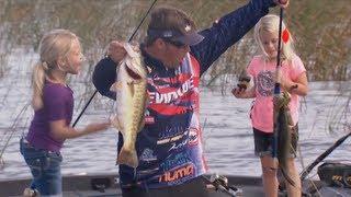 How to catch a Giant largemouth bass - Must Watch! - Kids day on the water