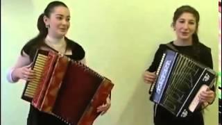 ДЖАНЕТА ХАЛИЛОВА и ЛЕЙЛА КЕЧЕРУКОВА   МИНГИ ТАУ  Стихи Тамары Дышековой, музыка Фатимат Токовой