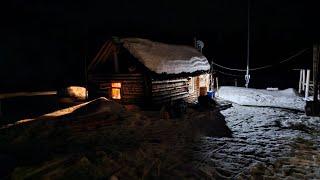 Ночевка в заброшенной деревне/Зимняя ловля хариуса на таежной реке