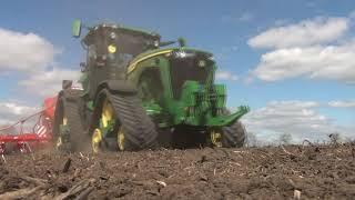 John Deere 8RX 410 - maszynydlafarmeraPL – z pola