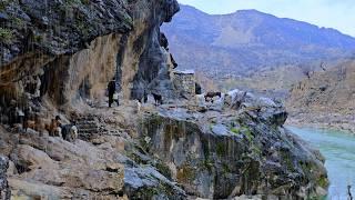 Nomadic life documentary: Challenges of a hard rainy day in the cave: Alone with Dariush ️