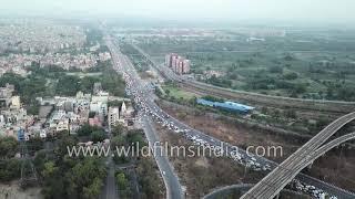 Delhi Metro and road traffic: Laxmi Nagar, Yamuna Bank & Akshardham Metro Stations in a single frame