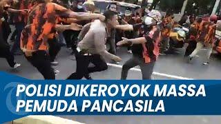 Detik-detik Polisi Dikeroyok Puluhan Anggota Ormas Pemuda Pancasila