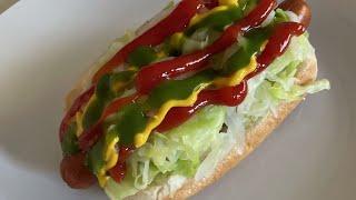 Cheveres guatemaltecos (hot dogs)