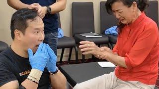 Mother Finger Injury After Tit Tar Treatment By Master Chris Leong #Shorts #Youtubeshorts