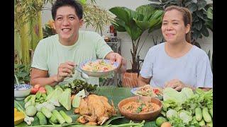 Making Thai papaya salad with Team AgustinTv