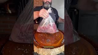 Capa de filé desmanchando na churrasqueira