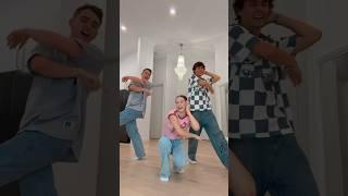 APT. DANCE by ROSÉ & Bruno Mars! But sped up!  - #dance #trend #friends  #funny #shorts