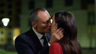 ELLA DESCUBRIÓ QUE FUE ADOPTADA DE PEQUEÑA | FAMILIA AJENA | Película romántica en Español Latino