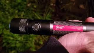 Dobbo's Milwaukee REDLITHIUM USB Rechargeable 1100L Twist Focus Flashlight 3.0Ah