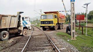 Tipper Lorry Crossing Railway Track 10 Wheel Truck On Track Ashok Leyland Lorry