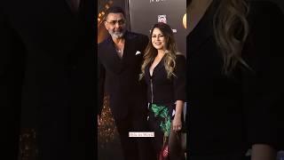 #BobbyDeol & #MahimaChaudhry Spotted at The Green Carpet Of Nexa Iifa Awards