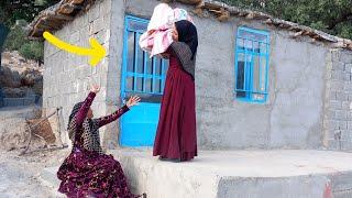 Documentary about two wives: the expulsion of Azam from the hut by Farhanaz's second wife