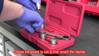 Ratchet Stud Removal, Sealey AK7232 Ratchet Stud Removal &Installation Kit