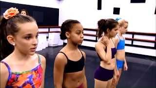 Dance Moms - Group Rehearsal (S2 E22)