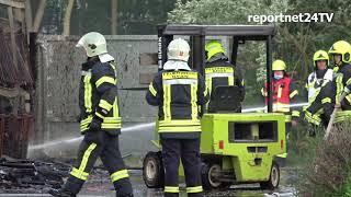 Lagerhallen in Nauen-Börnicke bei Vollbrand zerstört, Feuerwehr im Großeinsatz