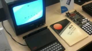 Sinclair ZX80, ZX81 and MK14 - Flicker Free Breakout on the ZX80