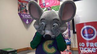 Ava Makes Chuck E Cheese Cry! (Family Fun Vlog)