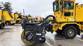 CVG Snow Removal Equip Auction 3/26/25 - Lot 22 Oshkosh 4600 Runway Broom