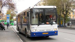 Автобус НефАЗ-5299-20-32 борт.№1016 маршрут №76 на остановке "Луначарского"