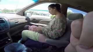 Woman gives birth to 10lb baby in car