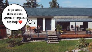 Videoreference dřevostavby EASY 48 - Naše spokojená klientka s úžasnou terasou | EasyHomes