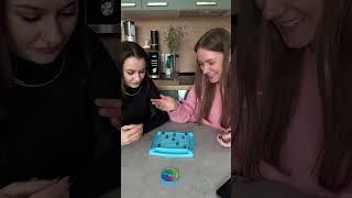 Как она это делает? Настольная игра с подругой, магнитный бой