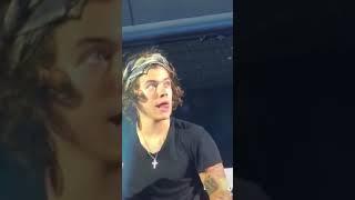Gosh! He is so cute  #Onedirection #HarryStyles #Harold #Directionersden #1D #Hazza #Shorts 