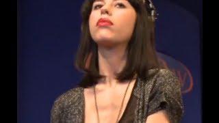 Kimbra performing "Come Into My Head" on KCRW