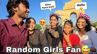 Randomly Girls Fans in India gate || Guddu Vlogs