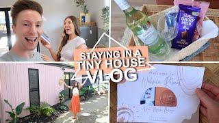 Staying in a Tiny House  | Gold Coast | Day 1 Vlog