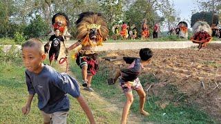 Lucu Banget Pengejek Dikejar Barongan Ngamuk !! Arak arakan Barongan WARINGIN SETO KUMBANG JOYO