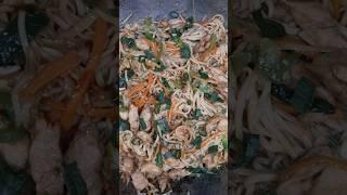 Chicken Chow Mein Recipe | By Cook With Shazay #chicken #chowmein #food #foodie #recipe #best#shorts