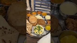 UNLIMITED KATHIYAWADI सिर्फ ₹199 में?|eatinvadodara|#shorts #kathiyawadi #food #youtubeshorts #yt